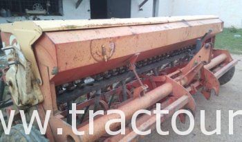 À vendre Semoir conventionnel à dents Sola TRISEM-294-ESP complet