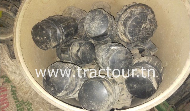 À vendre 400 Accessoires de raccordement + 50 rouleaux de 40 mètres complet