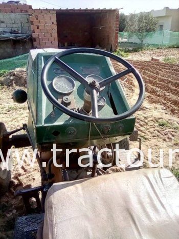 À vendre Tracteur avec matériels IMT 542 complet