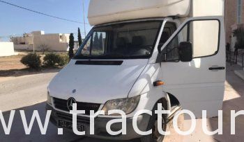 À vendre Camion fourgon Mercedes Sprinter 111 CDI complet