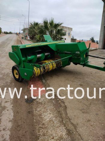 À vendre Presse à paille – Brissa John Deere 359 Made in France (2006) complet