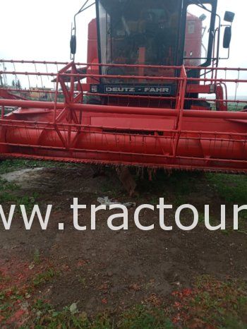 À vendre Moissonneuse batteuse avec cabine Deutz-Fahr M 2680 complet