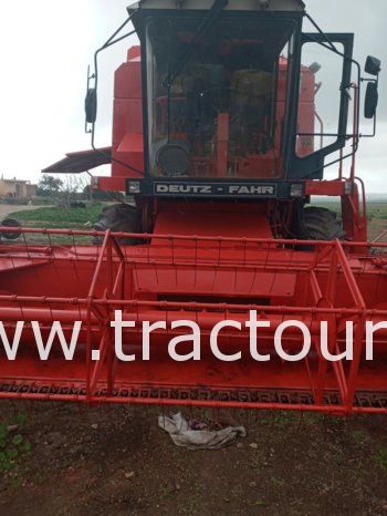 À vendre Moissonneuse batteuse avec cabine Deutz-Fahr M 2680 complet