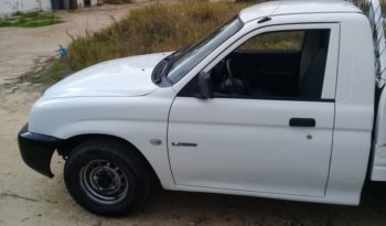 À vendre Camionnette 2 portes avec benne Mitsubishi L200 (2008) complet