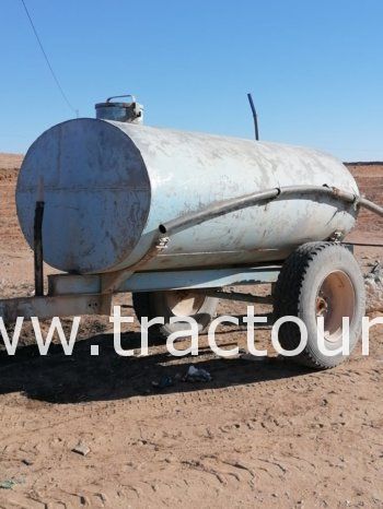 À vendre Semi remorque agricole citerne 4000 Litres complet