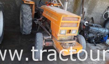 À vendre Tracteur Renault – 3 cylindres complet