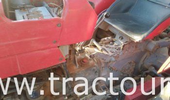 À vendre Tracteur Massey Ferguson 135 avec canadienne 9 dents complet