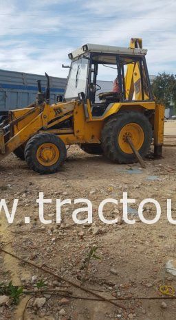 À vendre Tractopelle JCB sans carte grise complet
