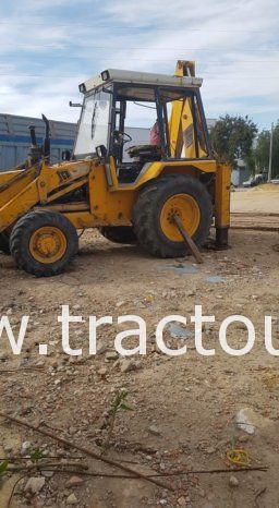 À vendre Tractopelle JCB sans carte grise complet