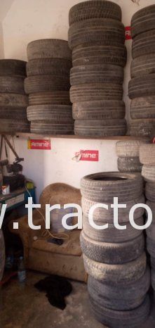 À vendre Equipement pour réparation des pneus complet