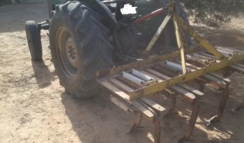 À vendre Tracteur Massey Ferguson 240 complet