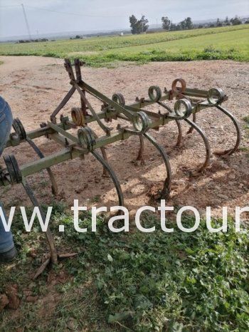 À vendre Tracteur Landini 8860 avec canadienne 11 dents complet