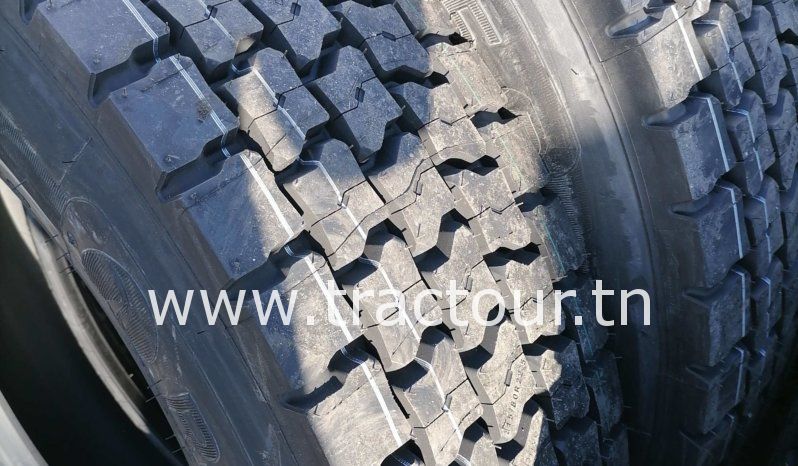 À vendre pneu poids lourd Tigar groupe Michelin 315/80R22.5 complet
