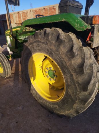 À vendre Tracteur John Deere 5403 (2015) complet