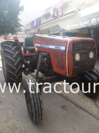 À vendre Tracteur Massey Ferguson 440 (2005) complet