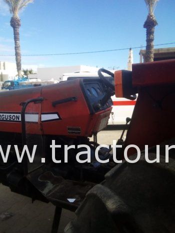 À vendre Tracteur Massey Ferguson 440 (2005) complet