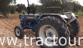 À vendre Tracteur Ford 3930 (3 cylindres) complet