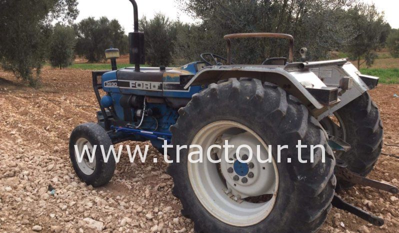 À vendre Tracteur Ford 3930 (3 cylindres) complet