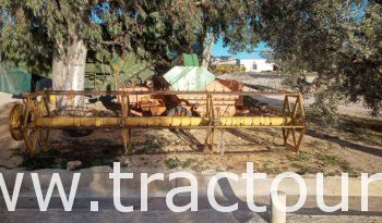 À vendre Moissonneuse batteuse John Deere 955 complet