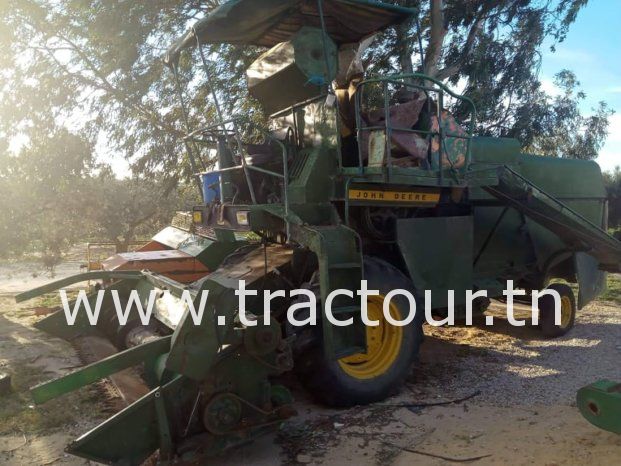 À vendre Moissonneuse batteuse John Deere 955 complet