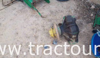 À vendre Moissonneuse batteuse John Deere 955 complet