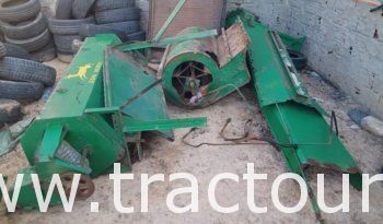 À vendre Moissonneuse batteuse John Deere 955 complet