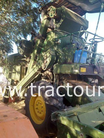 À vendre Moissonneuse batteuse John Deere 955 complet