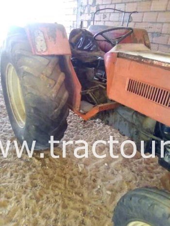 À vendre Tracteur Steyr 760 avec charrue à 2 socs Simma complet