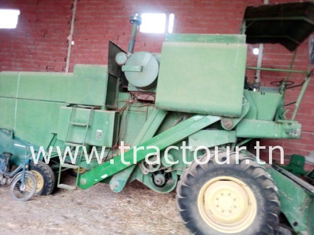 À vendre Moissonneuse batteuse John Deere complet