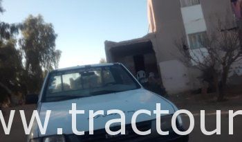 À vendre Camionnette 2 portes avec benne Isuzu Faster 2.5D complet
