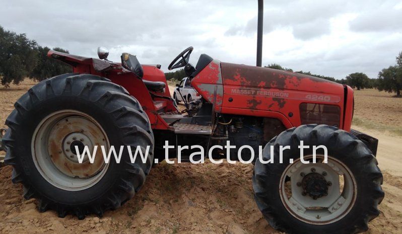 À vendre Tracteur Massey Ferguson 4240 complet