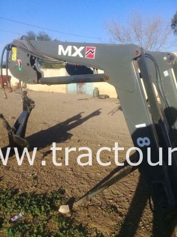À vendre Chargeur Frontal MX U8 complet