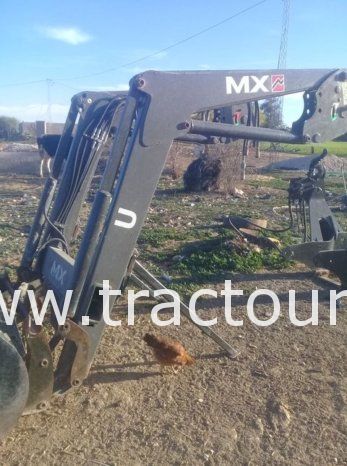 À vendre Chargeur Frontal MX U8 complet