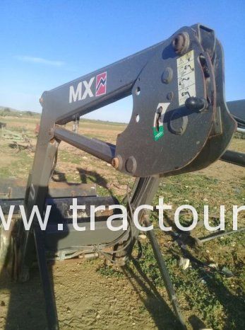 À vendre Chargeur Frontal MX U8 complet
