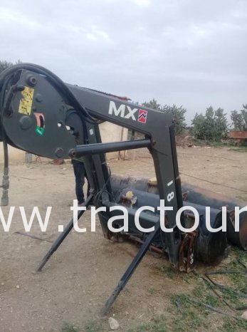 À vendre Chargeur Frontal MX U8 complet