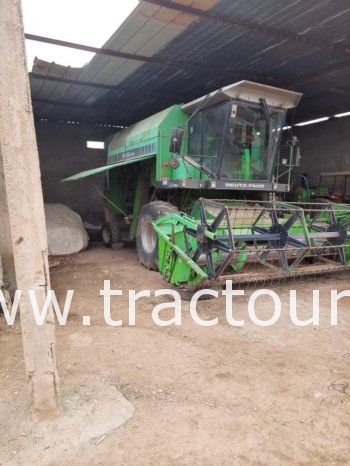 À vendre Moissonneuse batteuse Deutz-Fahr M35.80 complet