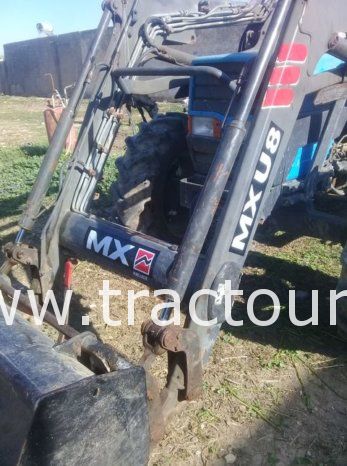 À vendre Chargeur Frontal MX U8 complet