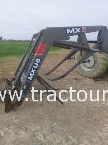 À vendre Chargeur Frontal MX U8 complet