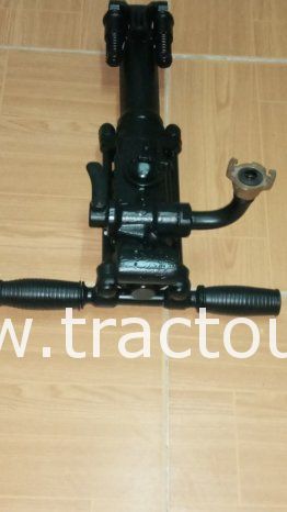 À vendre Perforateur pneumatique complet