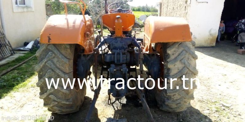 À vendre Tracteur Fiat 750 complet