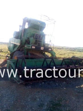 À vendre Moissonneuse batteuse John Deere 955 complet