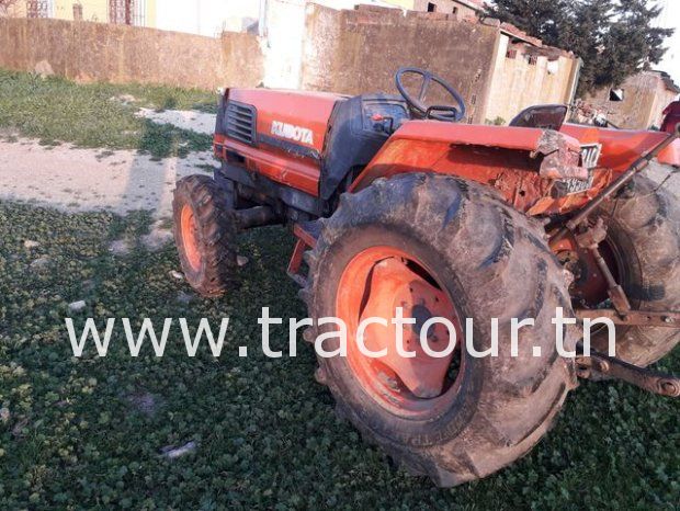 À vendre Tracteur Kubota avec matériels complet