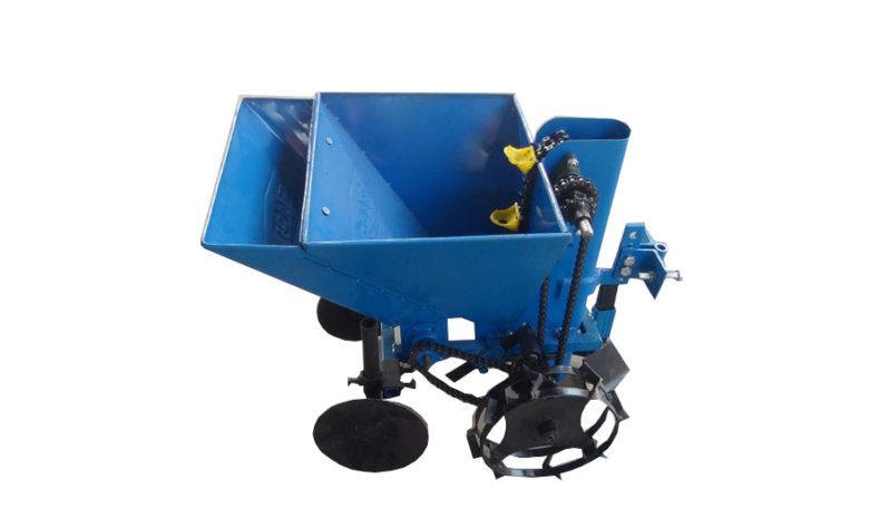 À vendre Planteuse de pomme de terre pour motoculteur complet