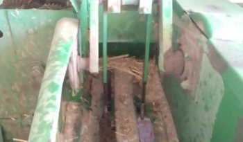 À vendre Presse à paille – Brissa John Deere 342 A complet