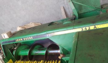 À vendre Presse à paille – Brissa John Deere 342 A complet