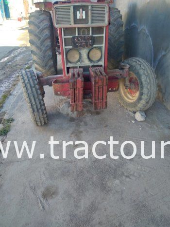 À vendre Tracteur International 784 avec cover crop 10/20 Huard complet