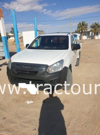 À vendre Camionnette 2 portes avec benne Isuzu D-max Atrous 4×2 complet