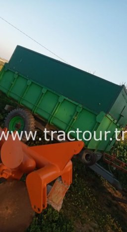 À vendre Semi remorque agricole benne standard avec carte grise complet