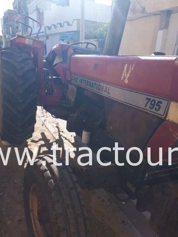 À vendre Tracteur Case IH 795 complet