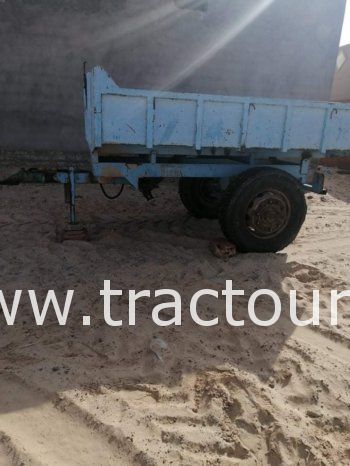 À vendre Semi remorque agricole benne 5 tonnes avec carte grise complet